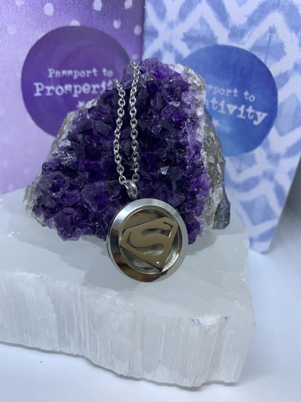 Unstoppable Superwoman Essential Oil Diffuser Locket Necklace (25mm)